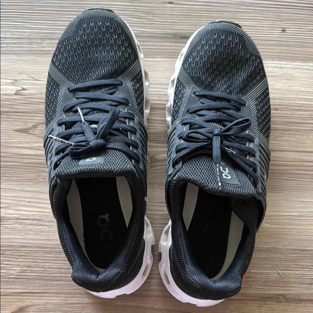 On Cloud Running Black and White Athletic Shoes with Breathable Mesh
